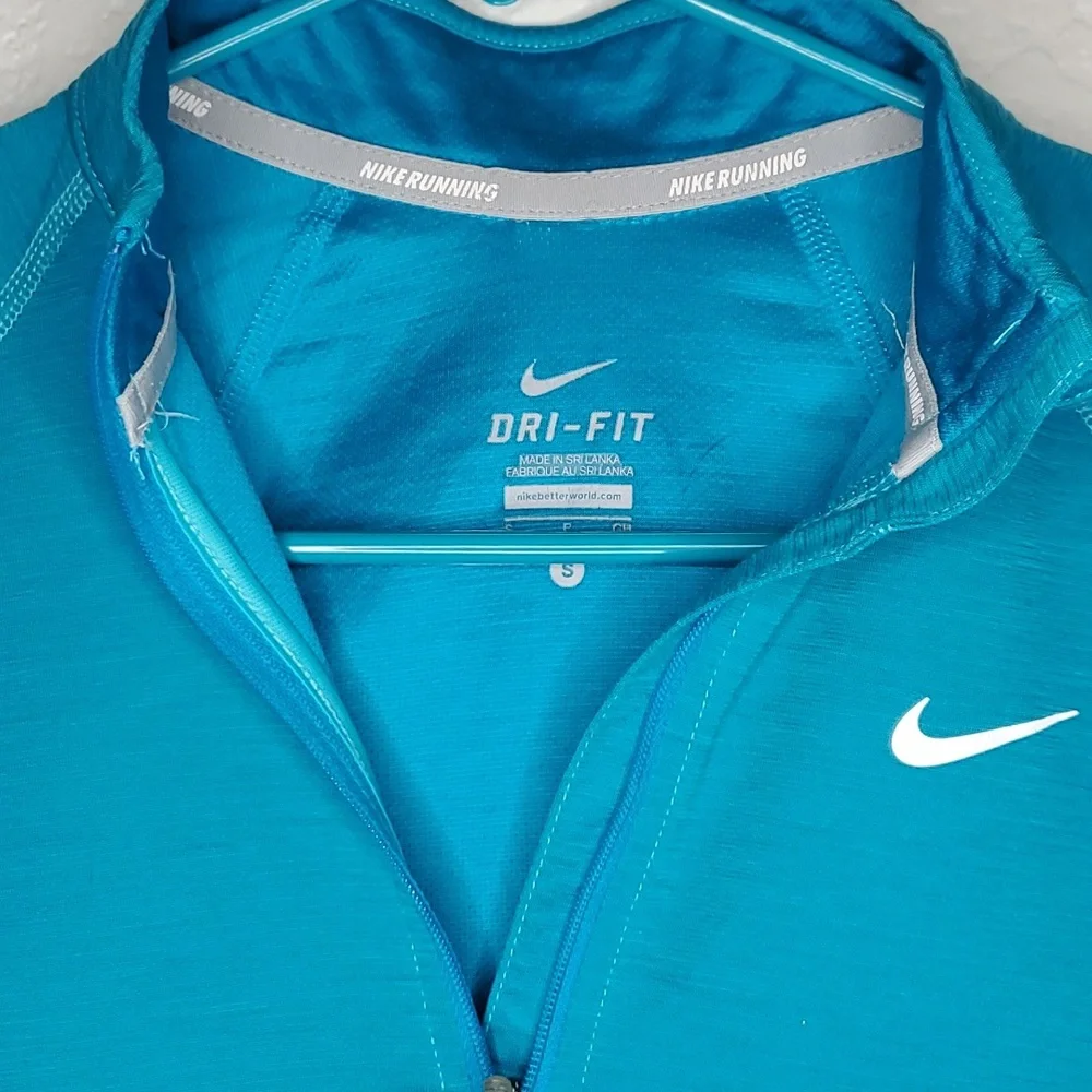 Nike Running 1/4 Zip Dri-fit - Picture 2 of 4